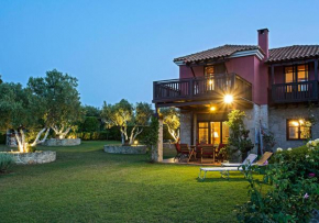 Rastoni Fabienne Shared Pool Maisonette, Afitos